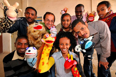 Trabajadores del estudio etíope Whizkids.