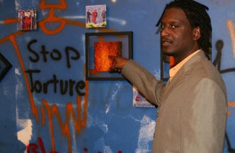 El artista sudanés  Mohamed Elshafei Dafalla. Fuente: http://www.samagazette.com