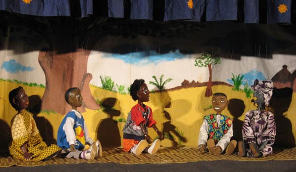 Imagen de archivo del XI FESTIVAL INTERNATIONAL DE THÉÂTRE ET DE MARIONNETTES DE OUAGADOUGOU (2008). Fuente: Africultures