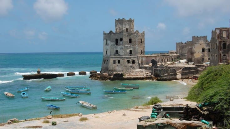 Playa de Mogadishu vista desde un hotel abandonado. Fuente: Frank Langfitt/NPR