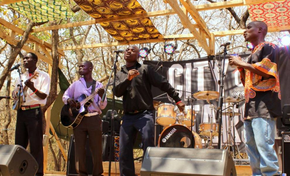 Malawi Mouse Boys durante su reciente actuación en City of Stars_ Magdalena Krohn