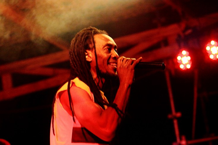 El cantante Sally Nyundo se llevó el premió al mejor reggae de 2013