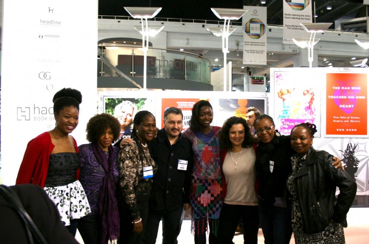 Foto de familia durante la presentación de la publicación de Africa39 en Londres. Foto: Hay Festival