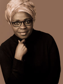 Jennifer Nansubuga Makumbi. Fuente: web de la autora