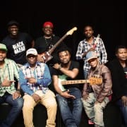 BLACK_BAZAR_GROUPE-2013-HD_CARO-BLACHE_P8293401_opt (1)