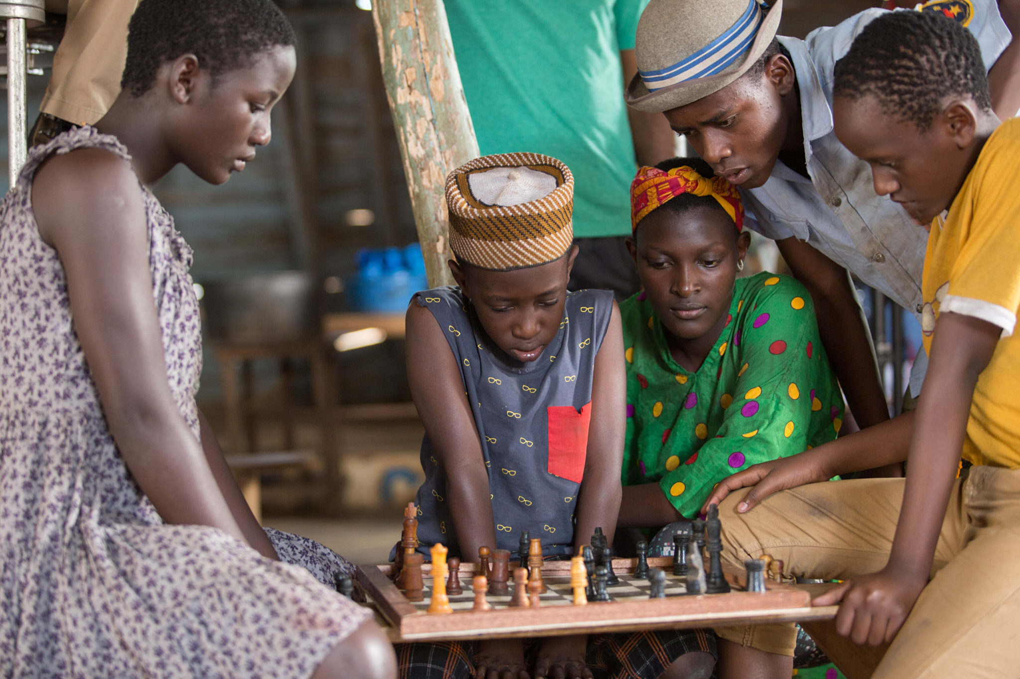 Fotograma de la película La Reina de Kawte, una historia verídica sobre la vida de la ajedrecista ugandesa Phiona Mutesi.