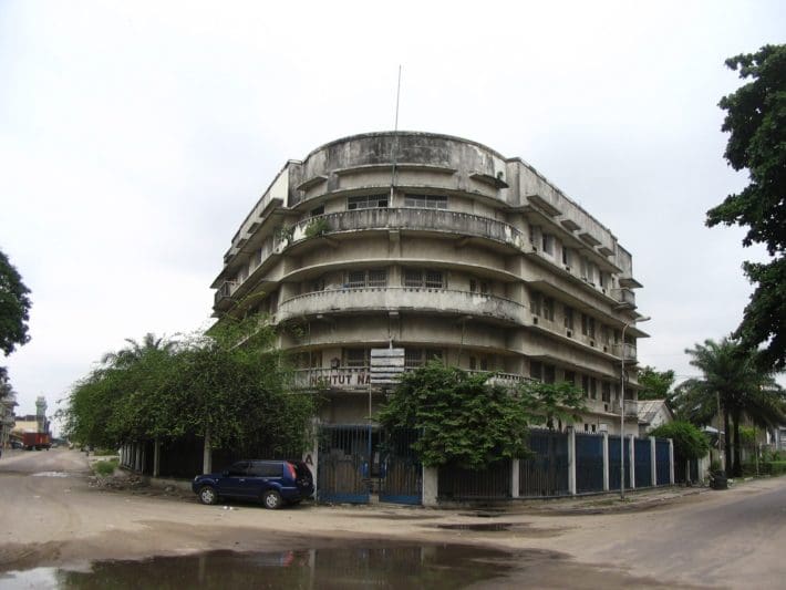 Edificio del INA. 