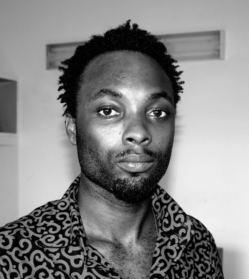 El escritor nigeriano A. Igoni Barrett. Fuente: Farafina Books, la editora de su libro en Nigeria