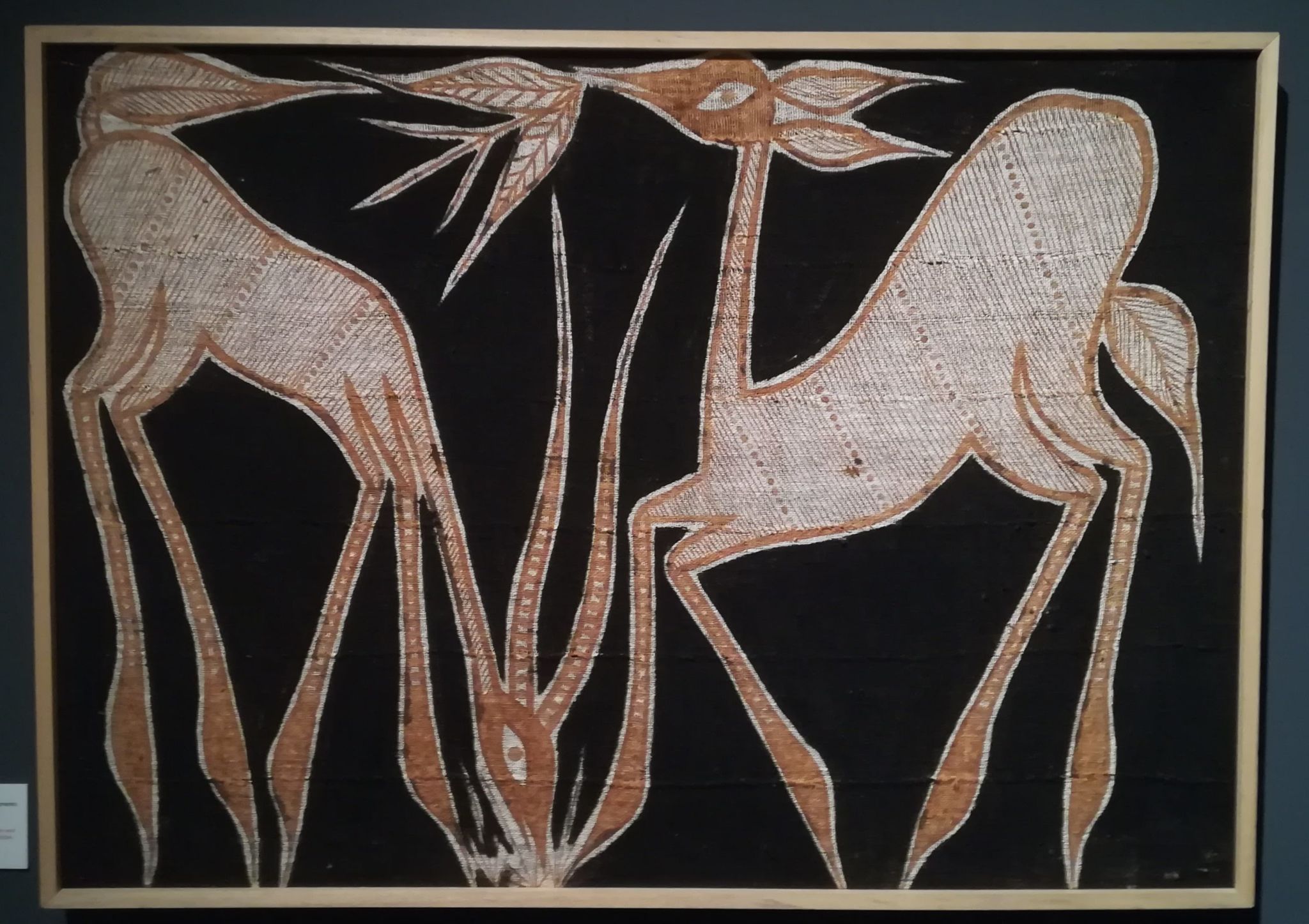 Tela korhogo de la cultura senufo expuesta en “El lenguaje de las telas” del Museo Nacional de Antropología.