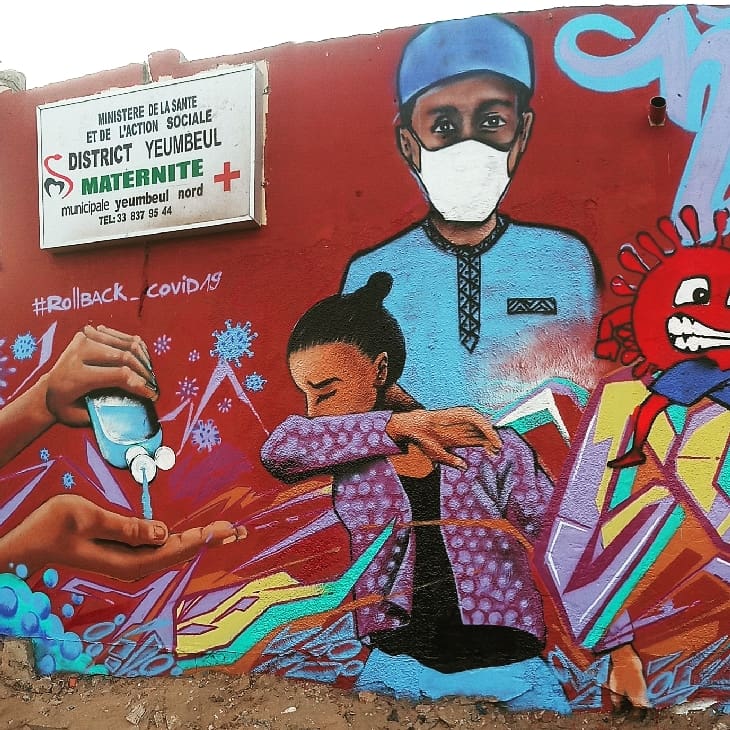 Mural en Dakar realizado por el colectivo Undu Graff.