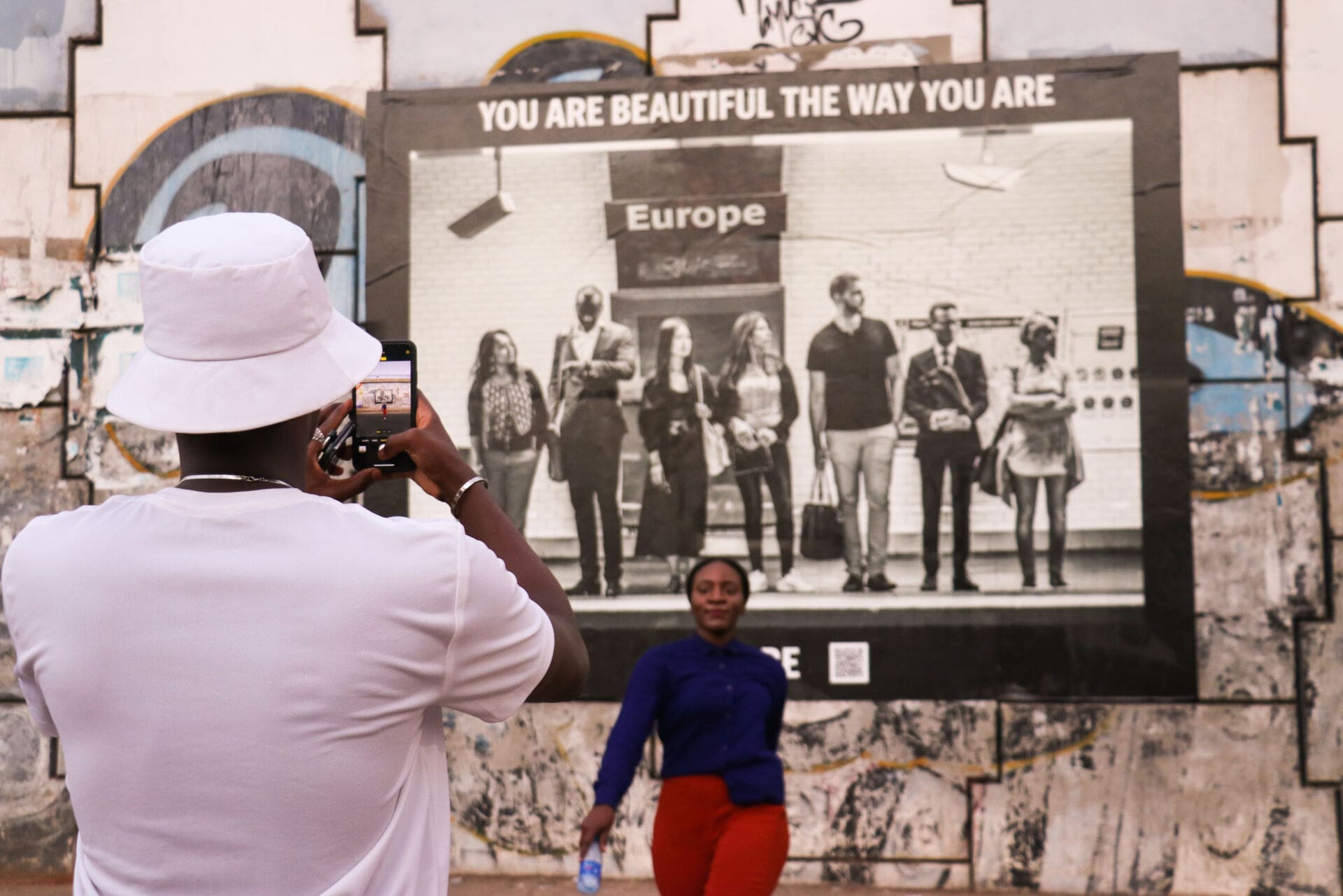 Obra impresa de la exposición. Foto cedida por Djibril Drame.